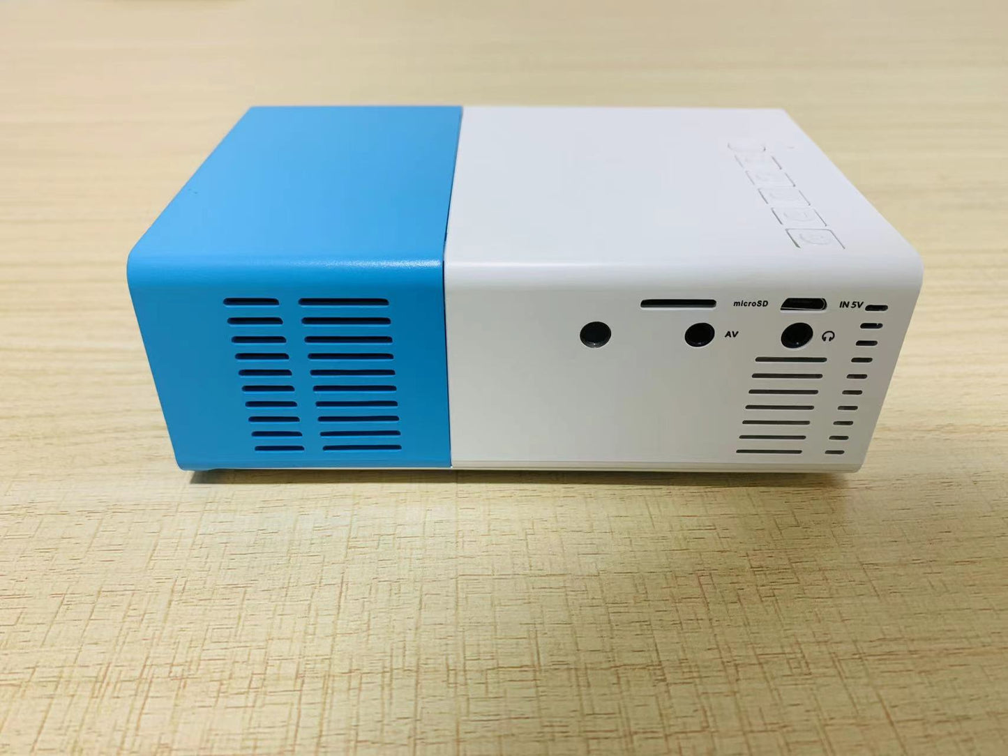 HD 1080P Mini Projector - Elevura Elevura 01Blue / US Intelligent Mini Projector